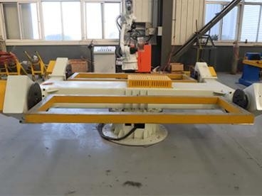 Obrotowe pozycjonery Kuka Zmotoryzowana siódma oś Wyposażone w robota KUKA Nośność znamionowa 500 kg