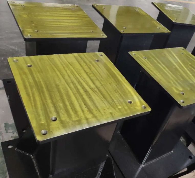 System pozycjonera robota Abb o zwiększonej wysokości lepiej dostosowuje się do podstawy robota linii produkcyjnej
