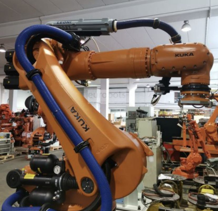 Kuka Kr 500 6-osiowe ramię robota do uchwytu produkcyjnego 500 kg Duże ciężkie komponenty