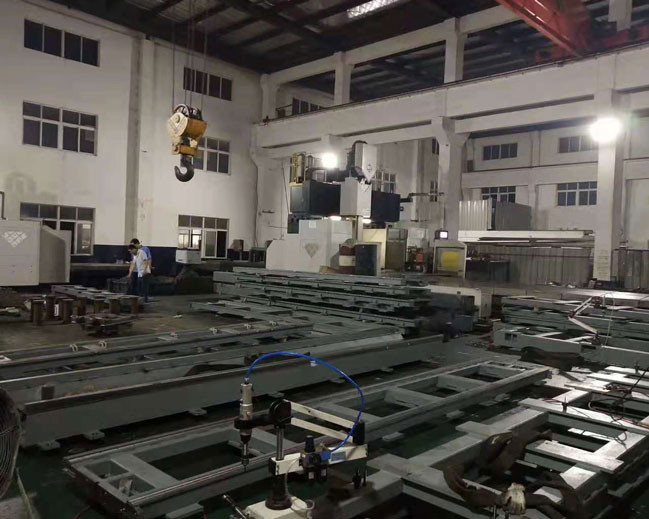 Regulowane łączenie szyn liniowych robota Cnc dla półzamkniętej szyny w trudnych warunkach