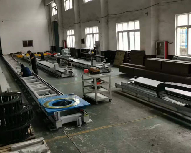 Smarowanie robota Szyna liniowa Heavy Duty Pedał Szyny uziemiające Bardzo niewrażliwe na zanieczyszczenia środowiskowe