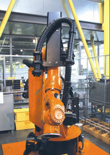 Cable Robot Dress Pack Wzmocniony wąż falisty jest odporny na promieniowanie UV Odporny na zużycie