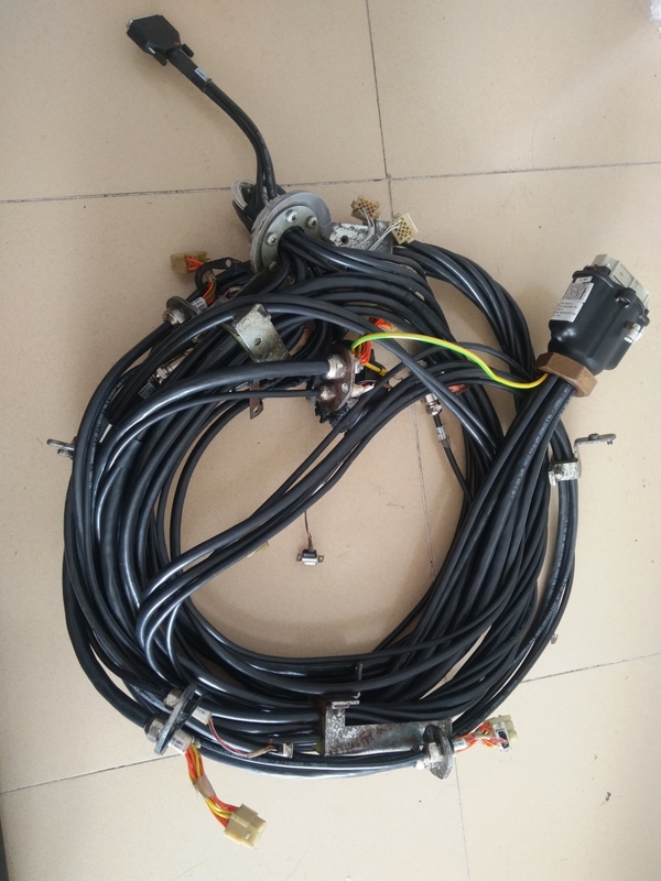 Uniwersalne akcesoria do robotów 3HAC024386-001 Robotic Mainpulator Kabel wiązki przewodów osi 1-6